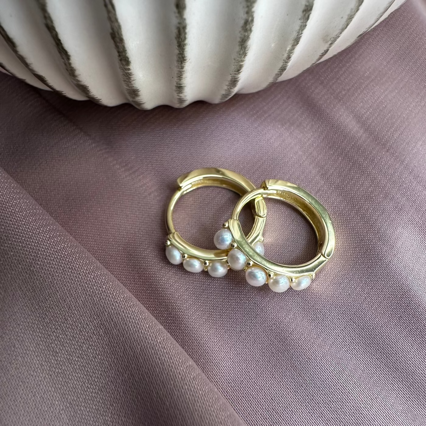 Pearl Envy Smal Pearl Hoop Earring